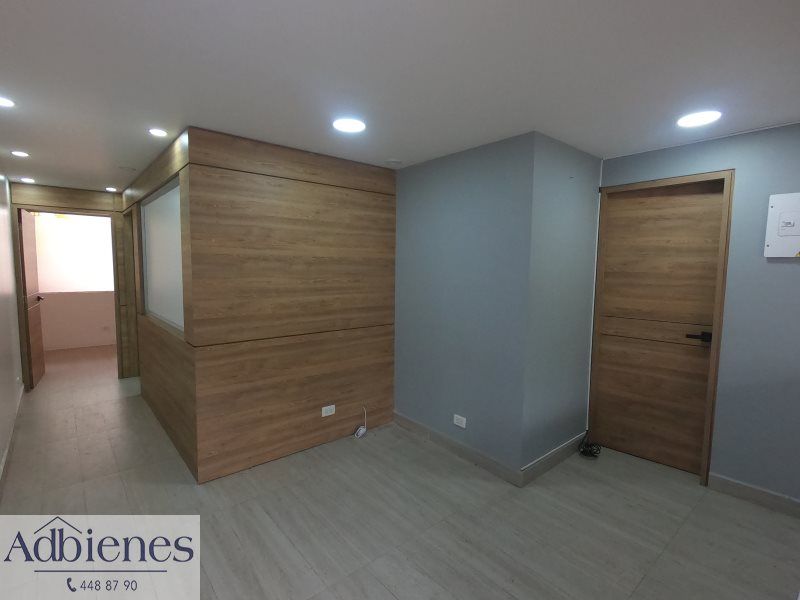 Local en arriendo Antioquia Medellín Laureles 38 m2 Habitaciones 0 Baños 2 Garajes 0 Precio $3700000