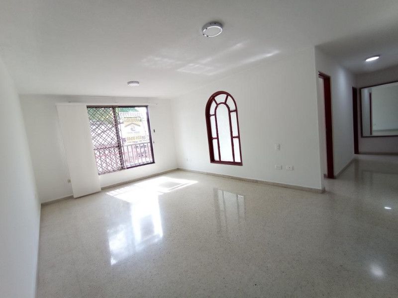 Apartamento en venta Valle Del Cauca Cali El Refugio 77 m2 Habitaciones 3 Baños 3 Garajes 1 Precio $325000000
