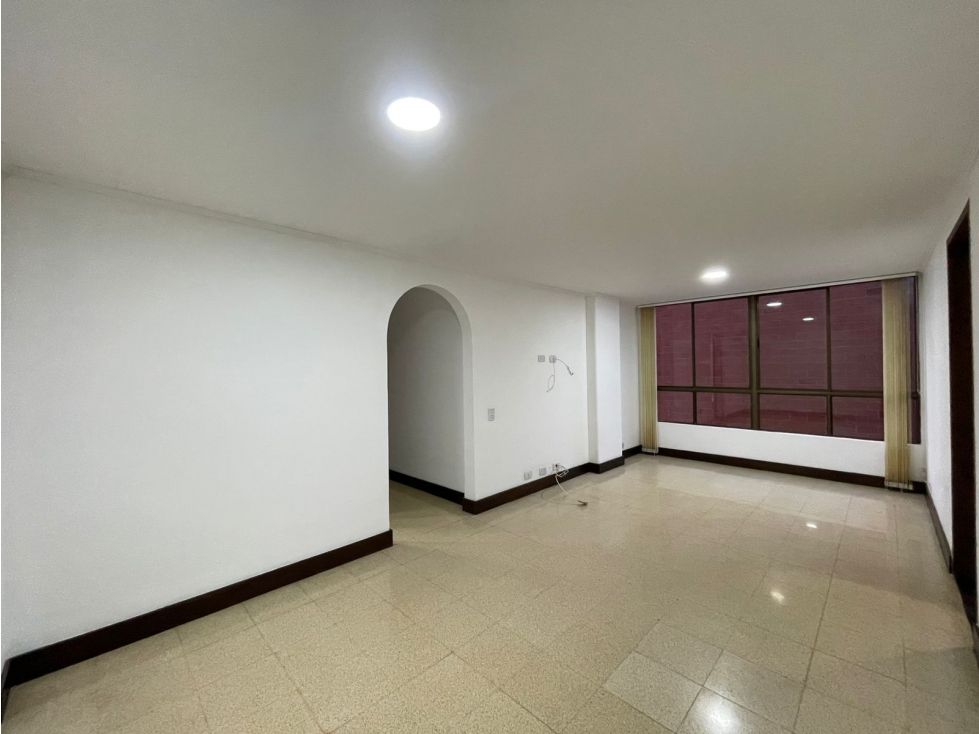 Apartamento en arriendo Antioquia Medellín Urbanizacion Barcelona 85 m2 Habitaciones 3 Baños 2 Garajes 1 Precio $3400000