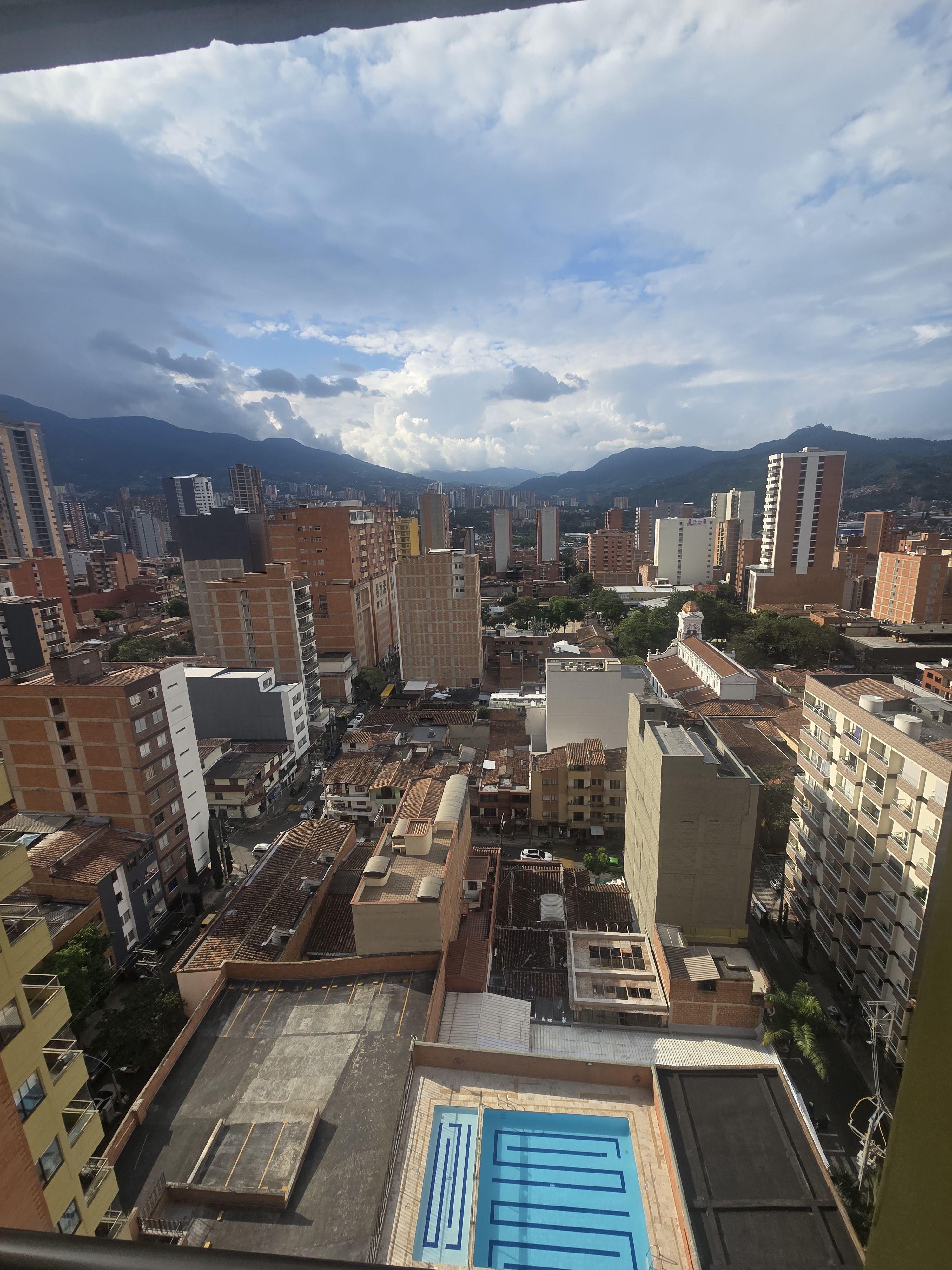 Apartamento en arriendo Antioquia Sabaneta San Joaquín 85 m2 Habitaciones 3 Baños 2 Garajes 1 Precio $3000000