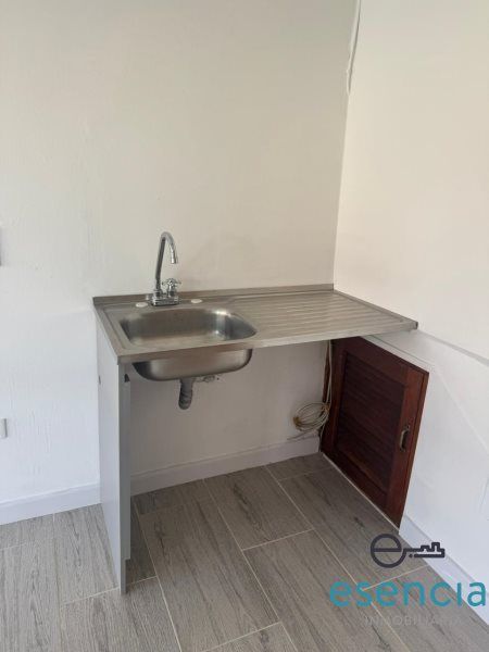 Local en arriendo Antioquia Rionegro El Porvenir 11 m2 Habitaciones 0 Baños 1 Garajes 0 Precio $1200000