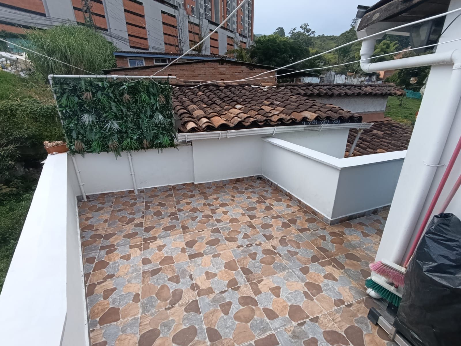 Casa en arriendo Antioquia La Estrella San Miguel 100 m2 Habitaciones 3 Baños 2 Garajes 0 Precio $2700000
