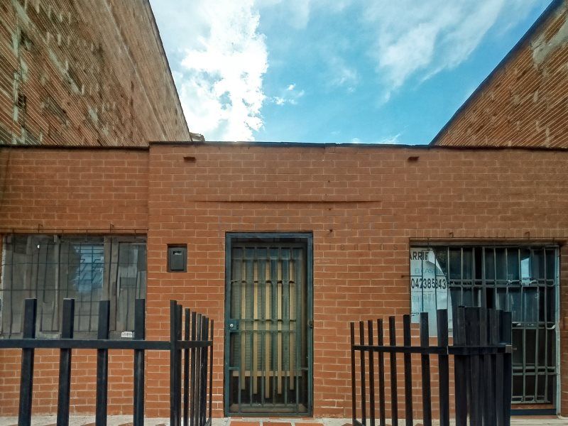 Local en arriendo Antioquia Medellín La Gloria 140 m2 Habitaciones 0 Baños 5 Garajes 0 Precio $5900000