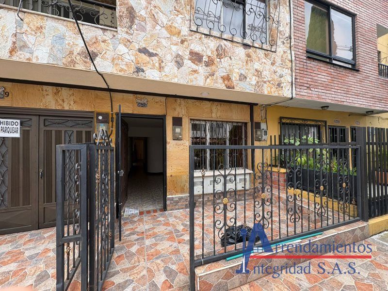 Casa en arriendo Antioquia Medellín Santa Rosa De Lima 120 m2 Habitaciones 3 Baños 2 Garajes 0 Precio $2500000