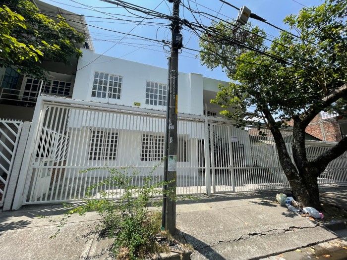 Apartaestudio en arriendo Valle Del Cauca Cali Vipasa 40 m2 Habitaciones 1 Baños 1 Garajes 0 Precio $1250000