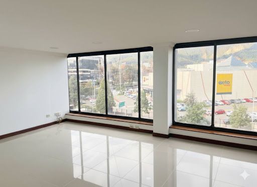 Oficina en venta Cundinamarca Bogotá Santa Barbara Occidental 30 m2 Habitaciones 0 Baños 1 Garajes 1 Precio $250000000