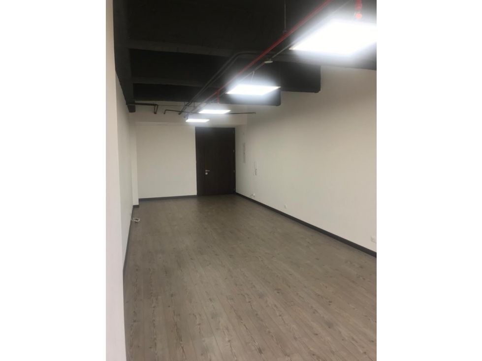 Oficina en arriendo Cundinamarca Bogotá Santa Barbara Central 40 m2 Habitaciones 0 Baños 0 Garajes 1 Precio $2880000