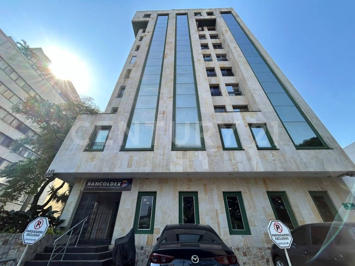 Oficina en arriendo Valle Del Cauca Cali Centenario 61 m2 Habitaciones 0 Baños 2 Garajes 1 Precio $2300000
