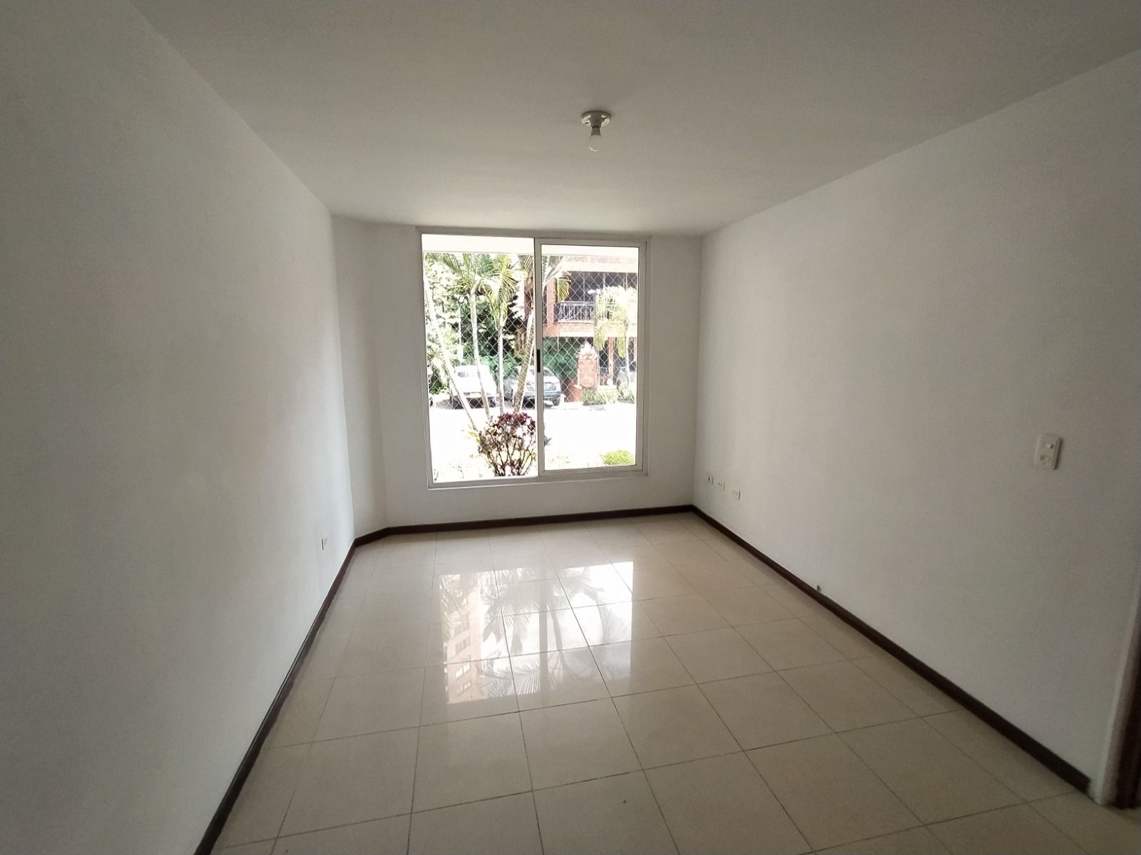 Casa en arriendo Antioquia La Estrella La Ospina 150 m2 Habitaciones 3 Baños 3 Garajes 2 Precio $3800000