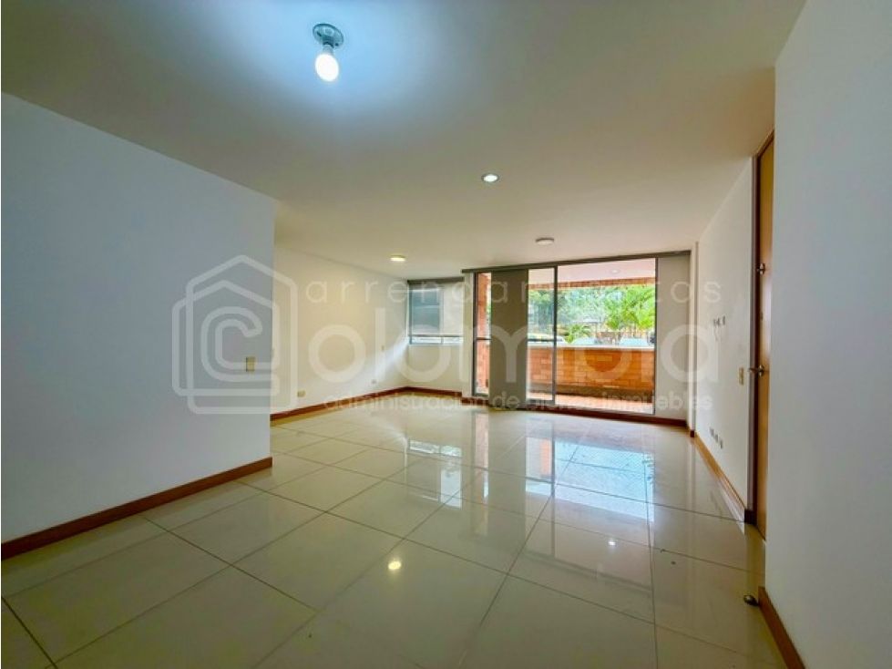 Apartamento en arriendo Antioquia Envigado Vientos De La Colina 125 m2 Habitaciones 2 Baños 2 Garajes 1 Precio $4000000
