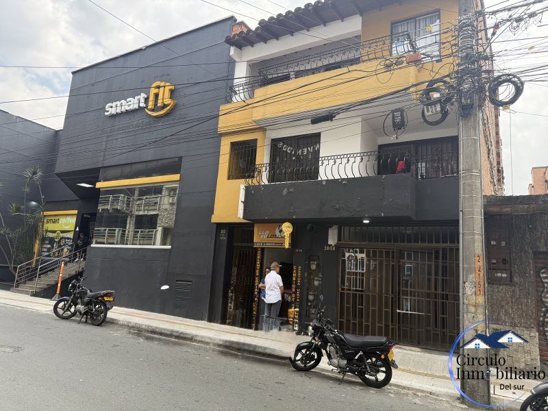 Local en arriendo Antioquia Envigado Zona Centro 160 m2 Habitaciones 0 Baños 2 Garajes 0 Precio $8000000