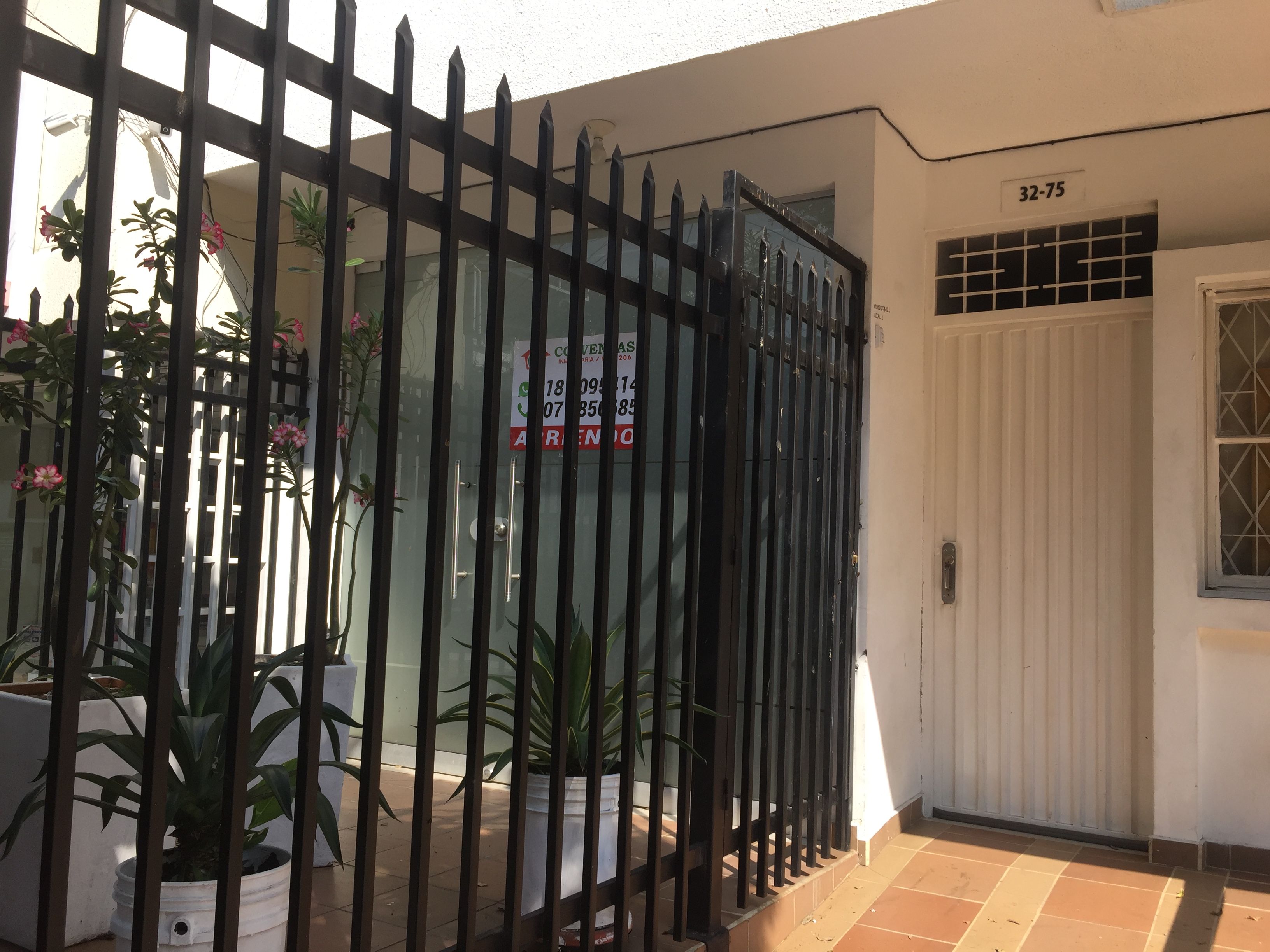 Local Comercial en arriendo Santander Bucaramanga Mercedes 60 m2 Habitaciones 0 Baños 1 Garajes 0 Precio $1600000