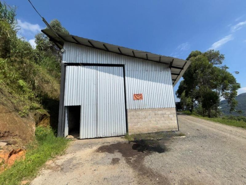 Bodega en arriendo Antioquia Caldas Caldas 200 m2 Habitaciones 0 Baños 2 Garajes 0 Precio $8000000