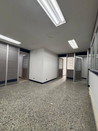 Oficina en arriendo Risaralda Pereira Sector Plaza De Bolivar 115 m2 Habitaciones 0 Baños 2 Garajes 0 Precio $4000000