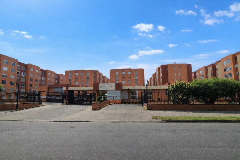 Apartamento en arriendo Cundinamarca Bogotá El Tintal Asd 77 m2 Habitaciones 3 Baños 2 Garajes 1 Precio $2232000