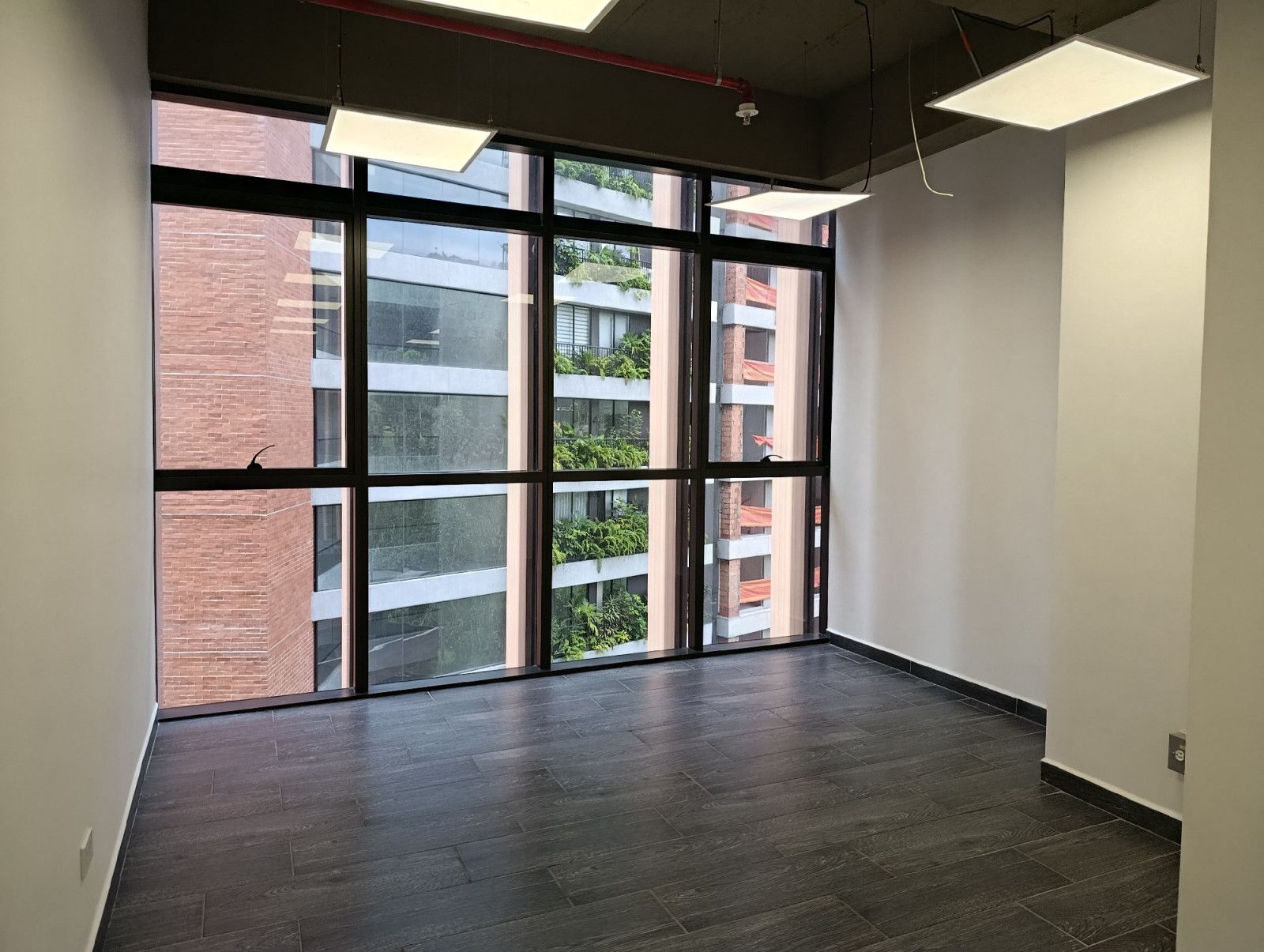 Oficina en arriendo Antioquia Medellín Altos Del Poblado 37 m2 Habitaciones 0 Baños 1 Garajes 1 Precio $3300000