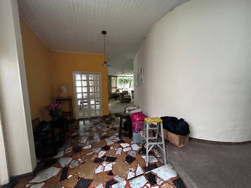 Casa en arriendo o venta Cundinamarca Bogotá San Patricio 450 m2 Habitaciones 5 Baños 5 Garajes 6 Precio venta $4200000000 Precio arriendo $15000000