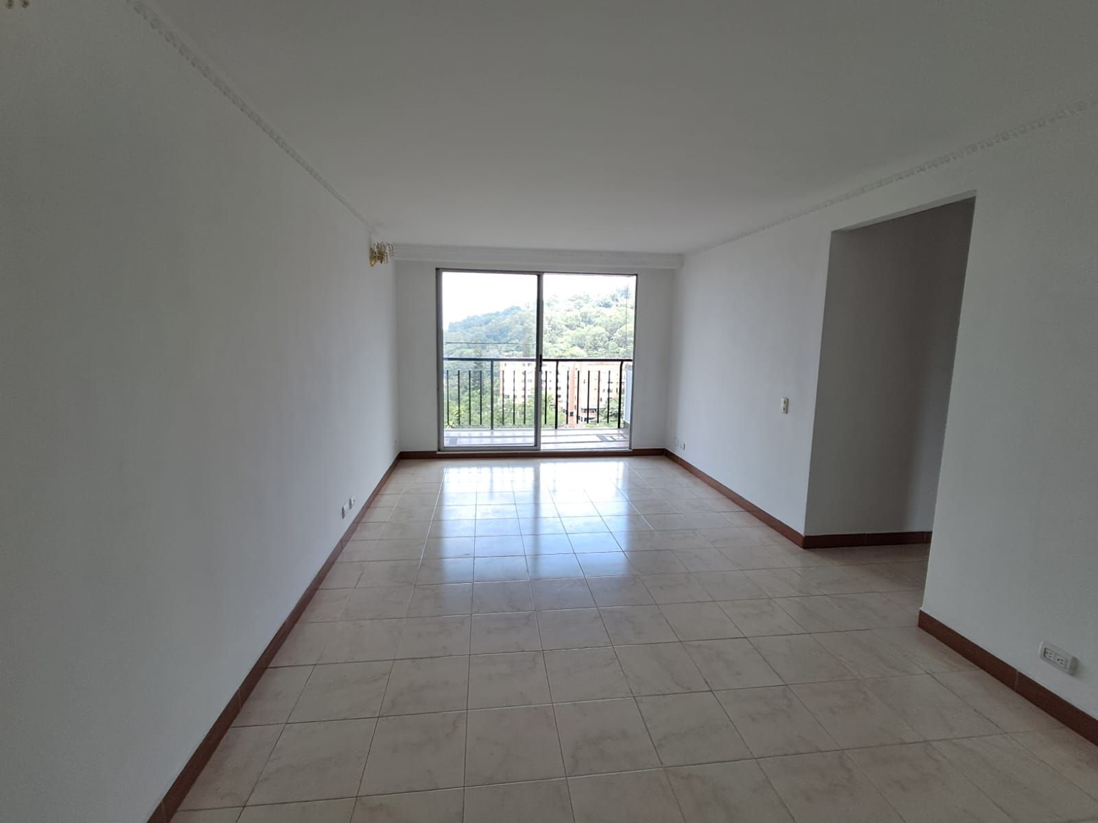 Apartamento en arriendo Antioquia Medellín Las Palmas 76 m2 Habitaciones 3 Baños 2 Garajes 1 Precio $3500000