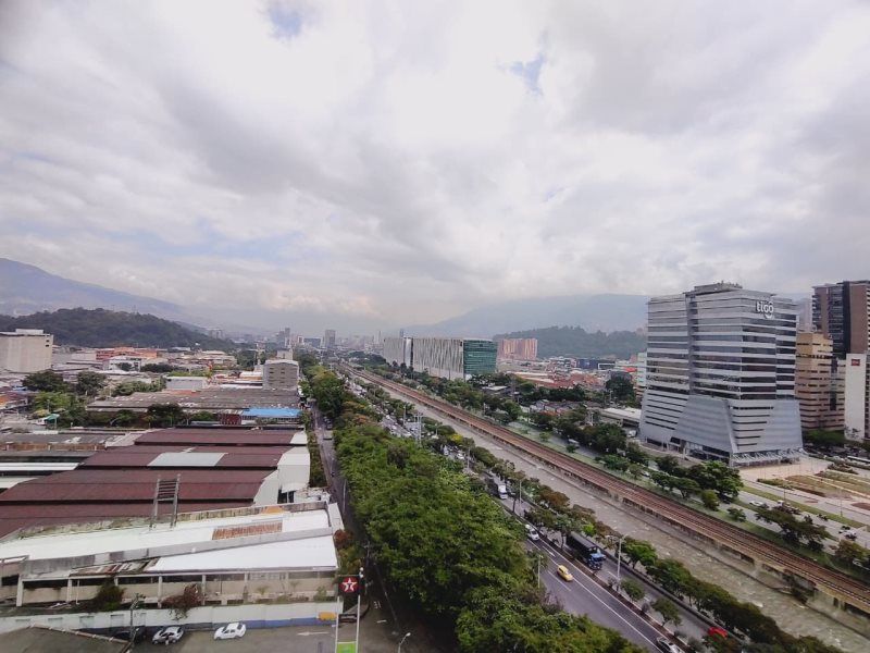 Apartamento en arriendo Antioquia Medellín Andalucia 78 m2 Habitaciones 3 Baños 3 Garajes 1 Precio $3800000