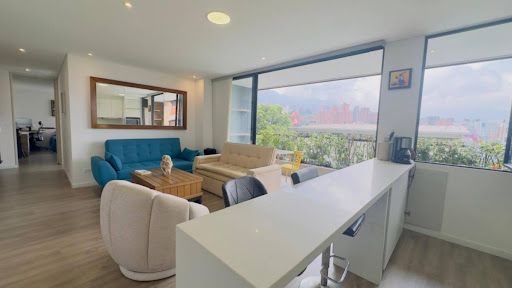 Apartamento en arriendo Antioquia Medellín La Linde 95 m2 Habitaciones 2 Baños 3 Garajes 2 Precio $6250000