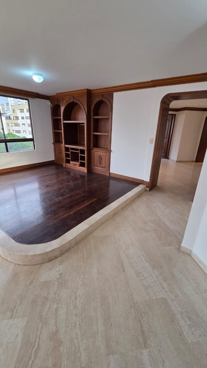 Apartamento en arriendo Risaralda Pereira Jardin De Velez Y Velez 280 m2 Habitaciones 6 Baños 6 Garajes 1 Precio $7456000