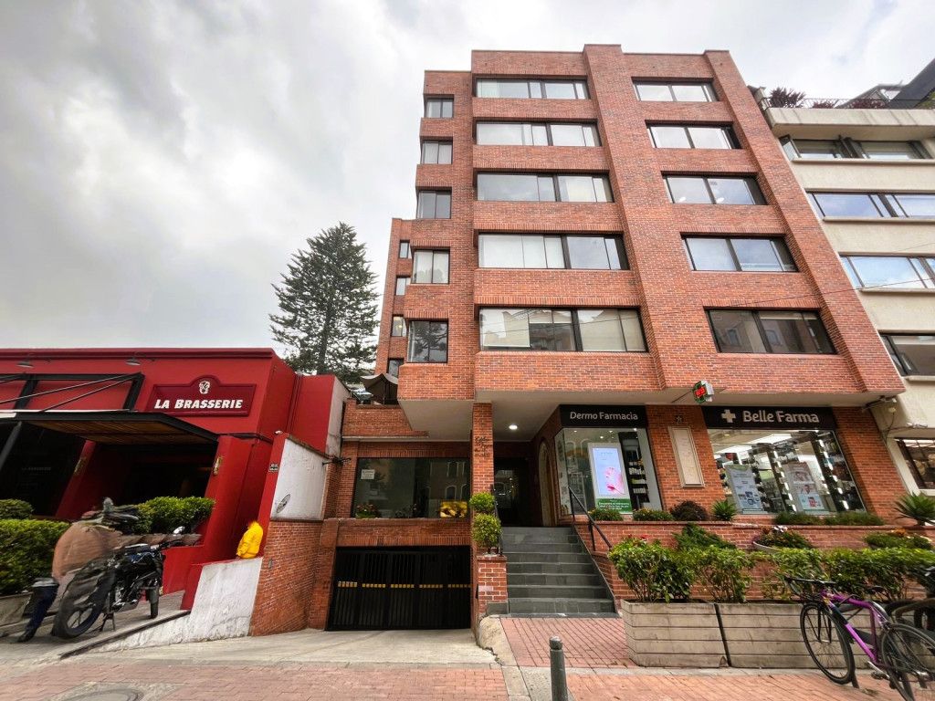 Oficina en arriendo Cundinamarca Bogotá La Cabrera 29 m2 Habitaciones 0 Baños 1 Garajes 1 Precio $2400000