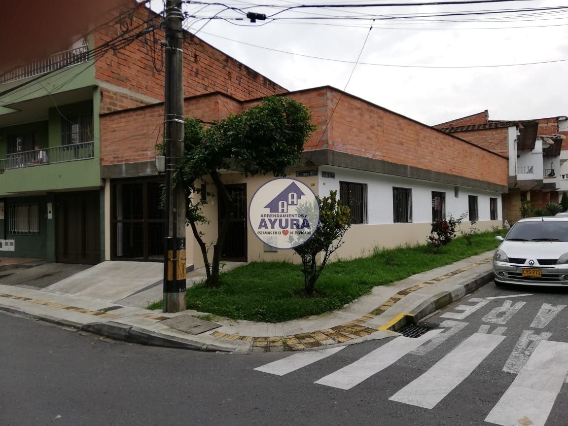 Casa en arriendo Antioquia Envigado San Marcos 205 m2 Habitaciones 4 Baños 2 Garajes 0 Precio $4800000