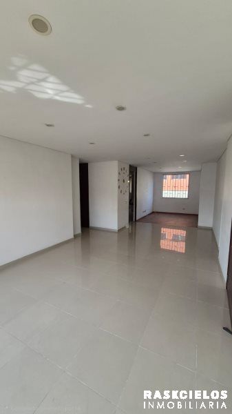 Apartamento en venta Antioquia Medellín La Castellana 111 m2 Habitaciones 3 Baños 2 Garajes 2 Precio $690000000