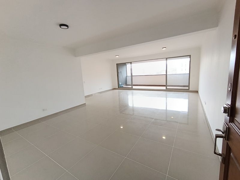 Apartamento en arriendo Antioquia Envigado Zúñiga 148 m2 Habitaciones 4 Baños 3 Garajes 2 Precio $6500000