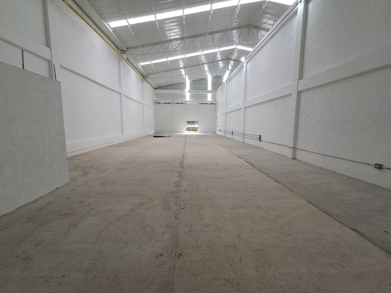 Bodega en arriendo Antioquia Bello Bello 300 m2 Habitaciones 0 Baños 2 Garajes 0 Precio $5400000