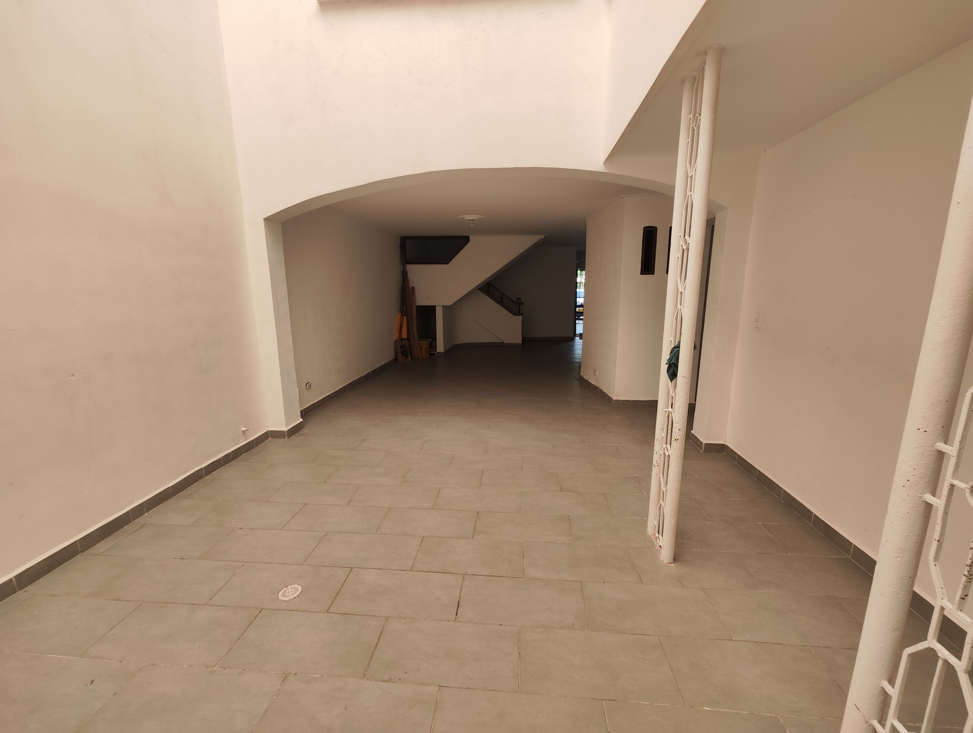 Local en arriendo Antioquia Medellín Colon 62 m2 Habitaciones 0 Baños 1 Garajes 0 Precio $2500000