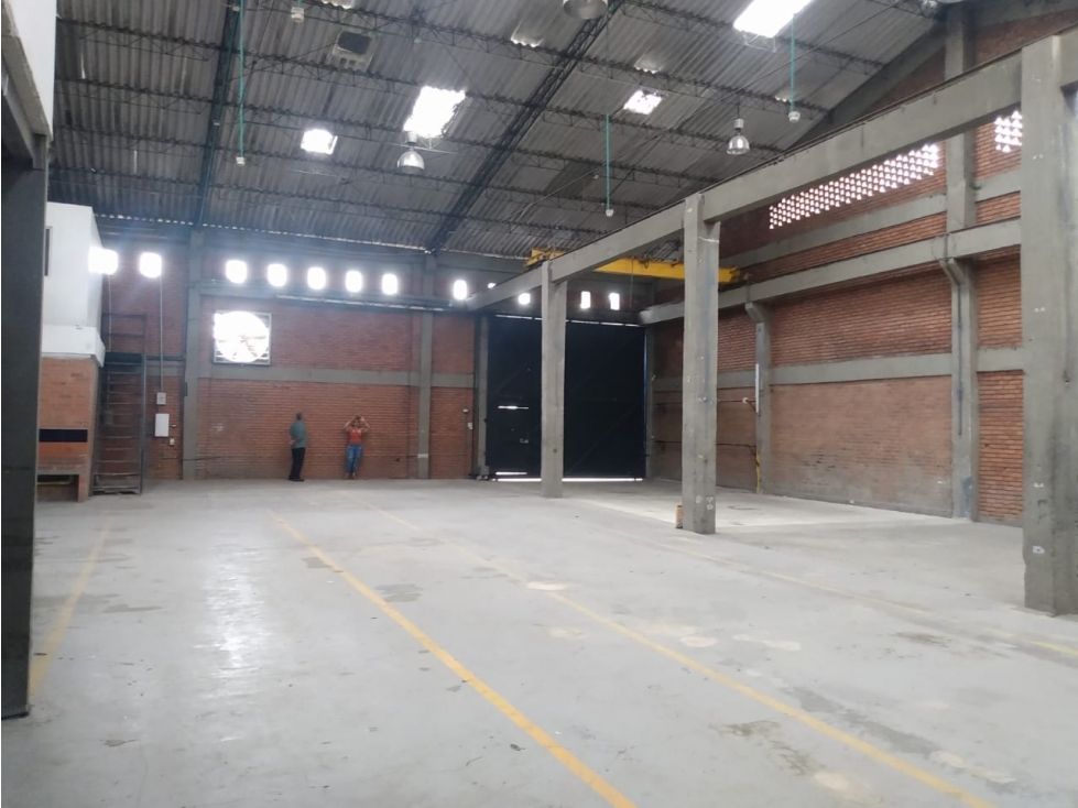 Bodega en venta Valle Del Cauca Cali Bajos Ciudad Cordoba 1075 m2 Habitaciones 0 Baños 6 Garajes 8 Precio $1950000000