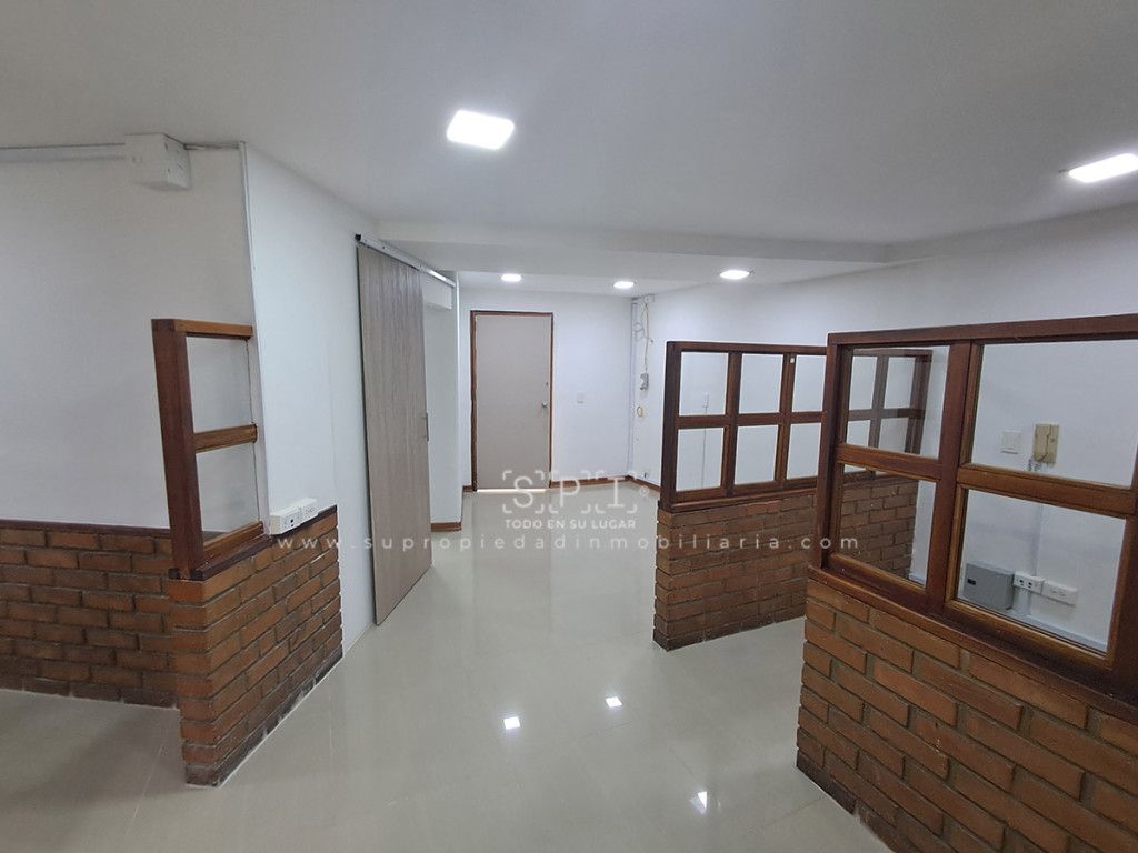 Oficina en arriendo Antioquia Medellín Villa Carlota 60 m2 Habitaciones 0 Baños 1 Garajes 1 Precio $4000000