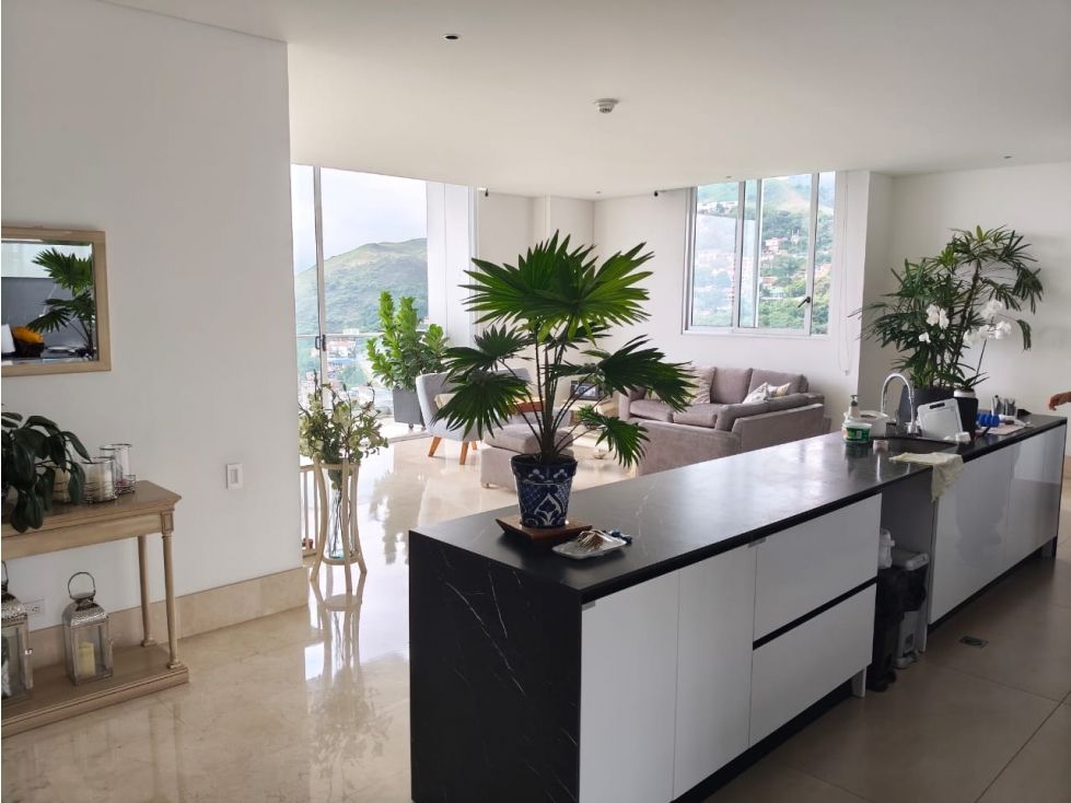 Apartamento en venta Valle Del Cauca Cali Arboledas 186 m2 Habitaciones 3 Baños 5 Garajes 2 Precio $2010000000