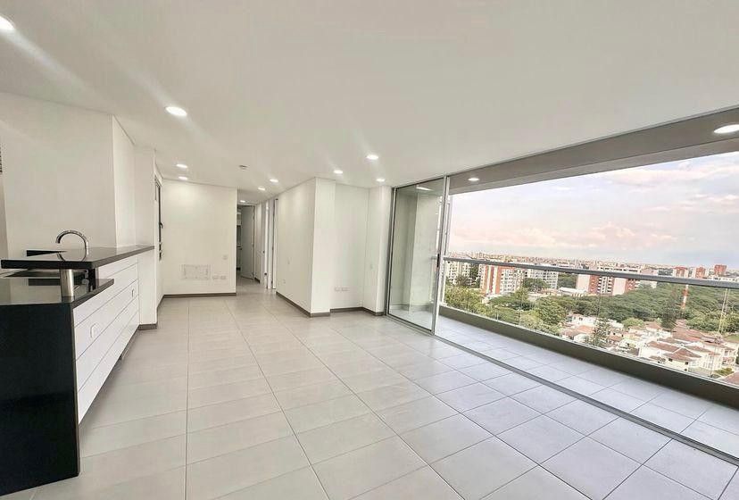 Apartamento en venta Valle Del Cauca Cali Cuarto De Legua - Guadalupe 94 m2 Habitaciones 3 Baños 2 Garajes 2 Precio $650000000