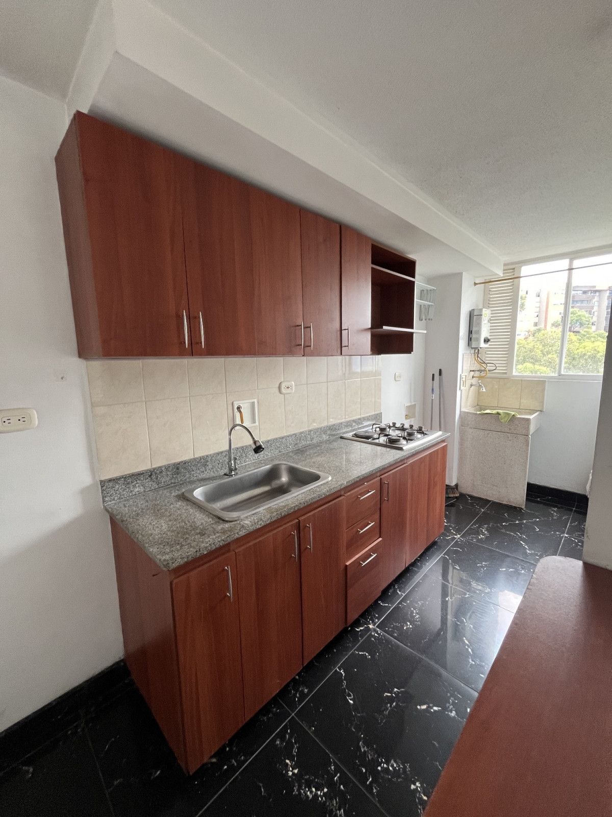 Apartamento en arriendo Antioquia Medellín Cristo Rey 0 m2 Habitaciones 3 Baños 2 Garajes 1 Precio $2600000