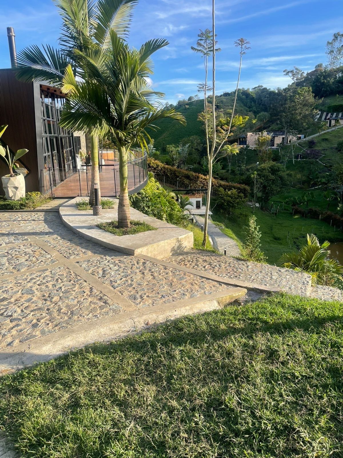 Finca en venta Antioquia Marinilla Marinilla 3333 m2 Habitaciones 4 Baños 2 Garajes 6 Precio $1650000000