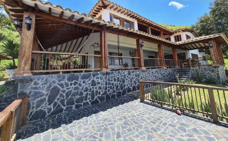 Finca en venta Antioquia Copacabana Simon Bolivar Sb centro 8070 m2 Habitaciones 6 Baños 6 Garajes 29 Precio $4000000000