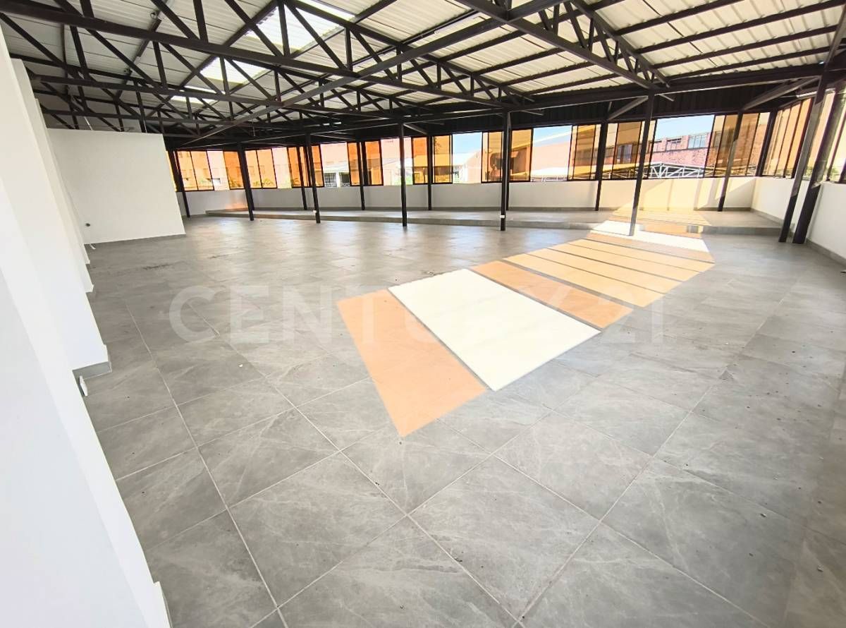 Local en arriendo Valle Del Cauca Cali 20 De Julio 264 m2 Habitaciones 0 Baños 2 Garajes 1 Precio $4000000