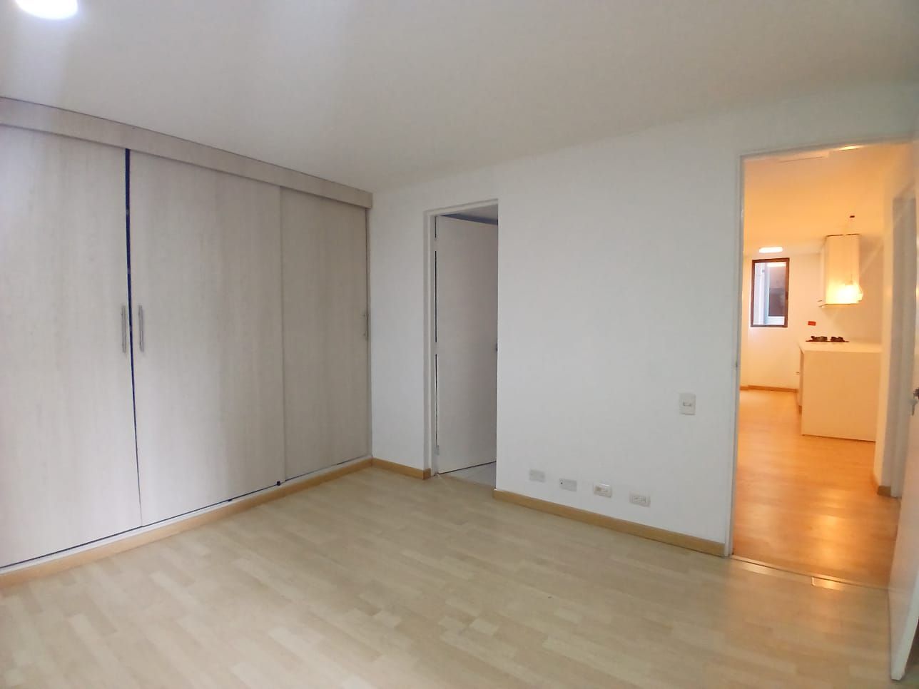 Apartamento en arriendo Antioquia Medellín La Linde 85 m2 Habitaciones 2 Baños 2 Garajes 1 Precio $3600000