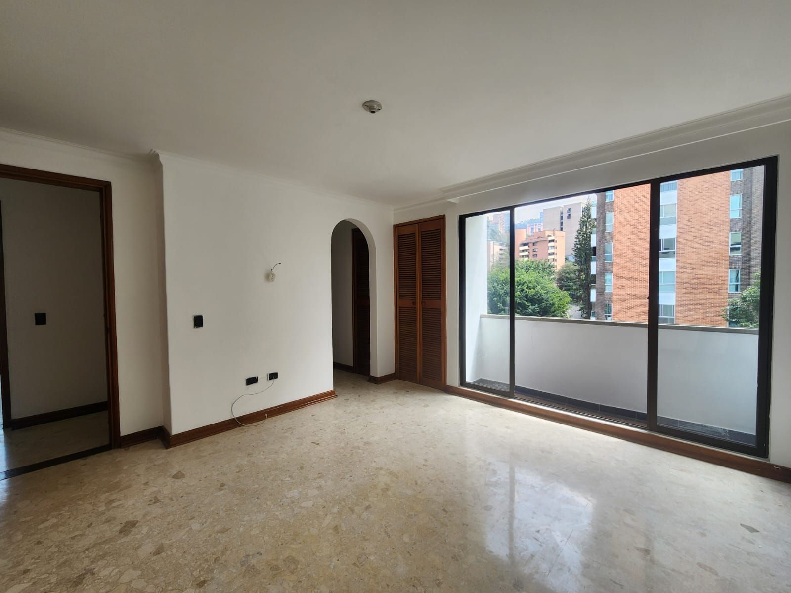 Apartamento en arriendo Antioquia Medellín La Linde 130 m2 Habitaciones 3 Baños 3 Garajes 1 Precio $5750000