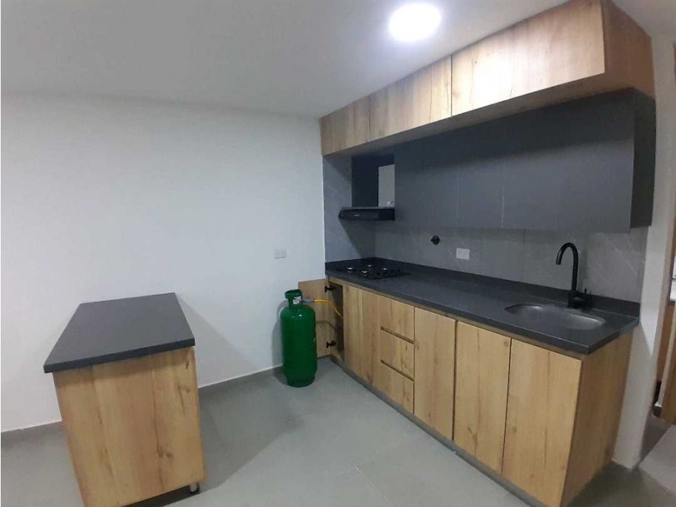 Apartamento en arriendo Antioquia Medellín Santa Ines 100 m2 Habitaciones 4 Baños 2 Garajes 0 Precio $3500000