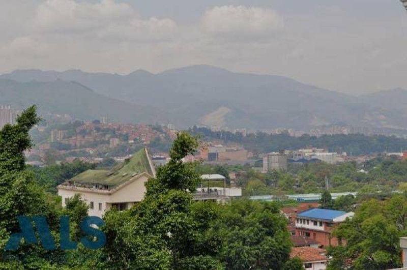 Apartamento en venta Antioquia Medellín Santa Maria De Los Angeles 250 m2 Habitaciones 3 Baños 3 Garajes 1 Precio $2000000000