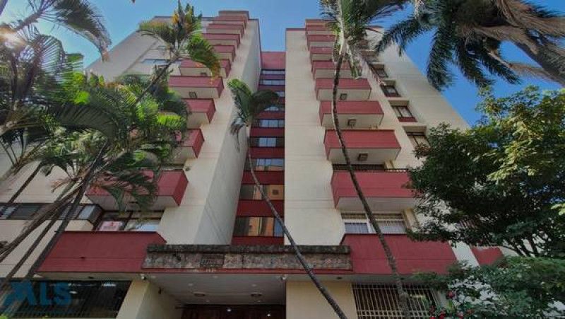 Apartamento en venta Antioquia Medellín Lorena 110 m2 Habitaciones 3 Baños 3 Garajes 2 Precio $630000000