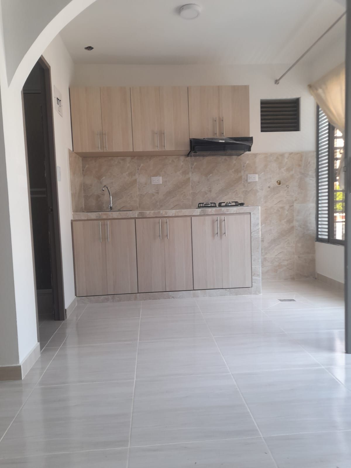 Apartaestudio en arriendo Valle Del Cauca Cali Ciudad 2000 30 m2 Habitaciones 0 Baños 1 Garajes 1 Precio $720000