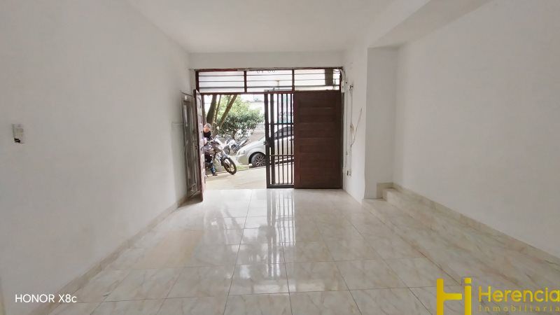 Local en arriendo Antioquia Medellín San Miguel 20 m2 Habitaciones 0 Baños 1 Garajes 0 Precio $1100000
