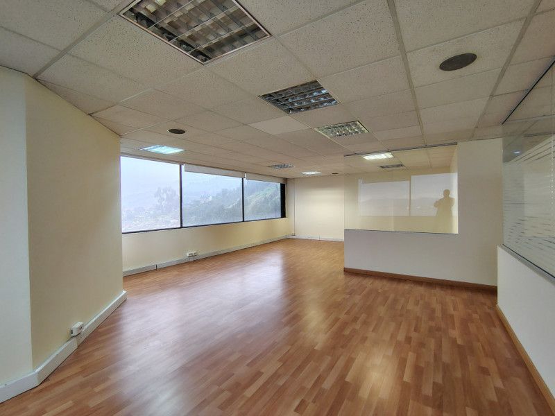 Oficina en arriendo Cundinamarca Bogotá Millan 118 m2 Habitaciones 0 Baños 0 Garajes 3 Precio $5953740