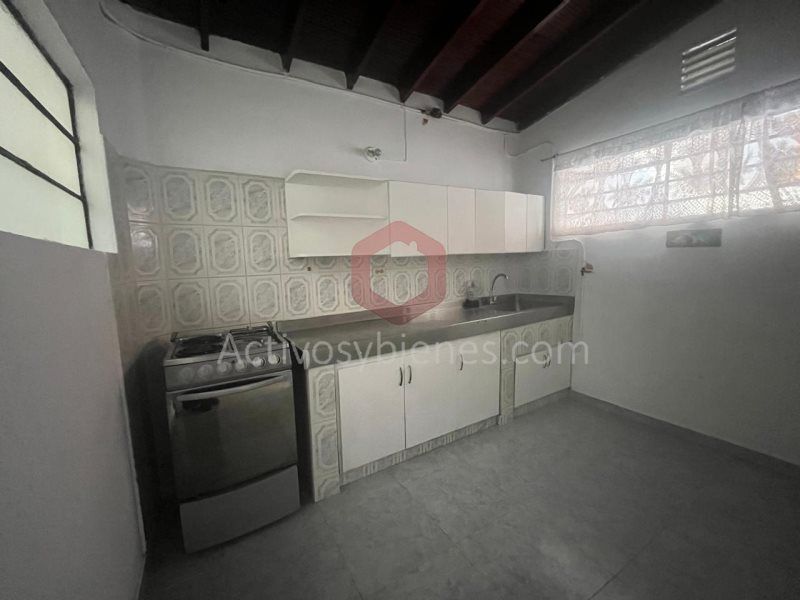 Casa en arriendo Antioquia Medellín San Bernardo 80 m2 Habitaciones 3 Baños 1 Garajes 0 Precio $2300000