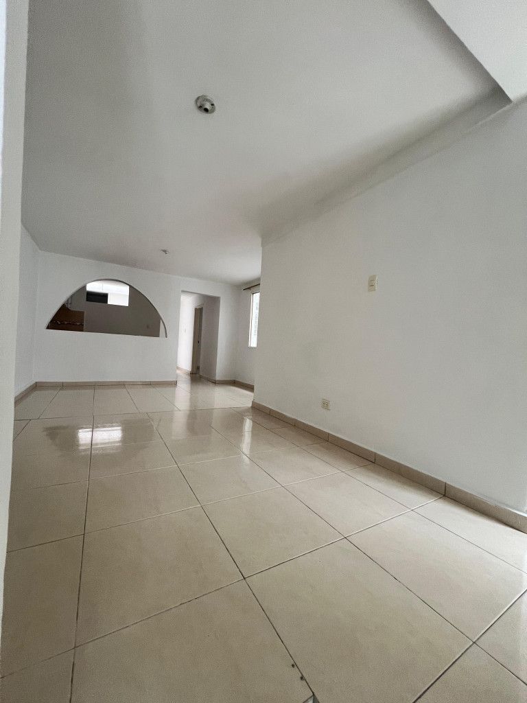 Apartamento en arriendo Valle Del Cauca Cali Los Andes 85 m2 Habitaciones 3 Baños 2 Garajes 0 Precio $1200000
