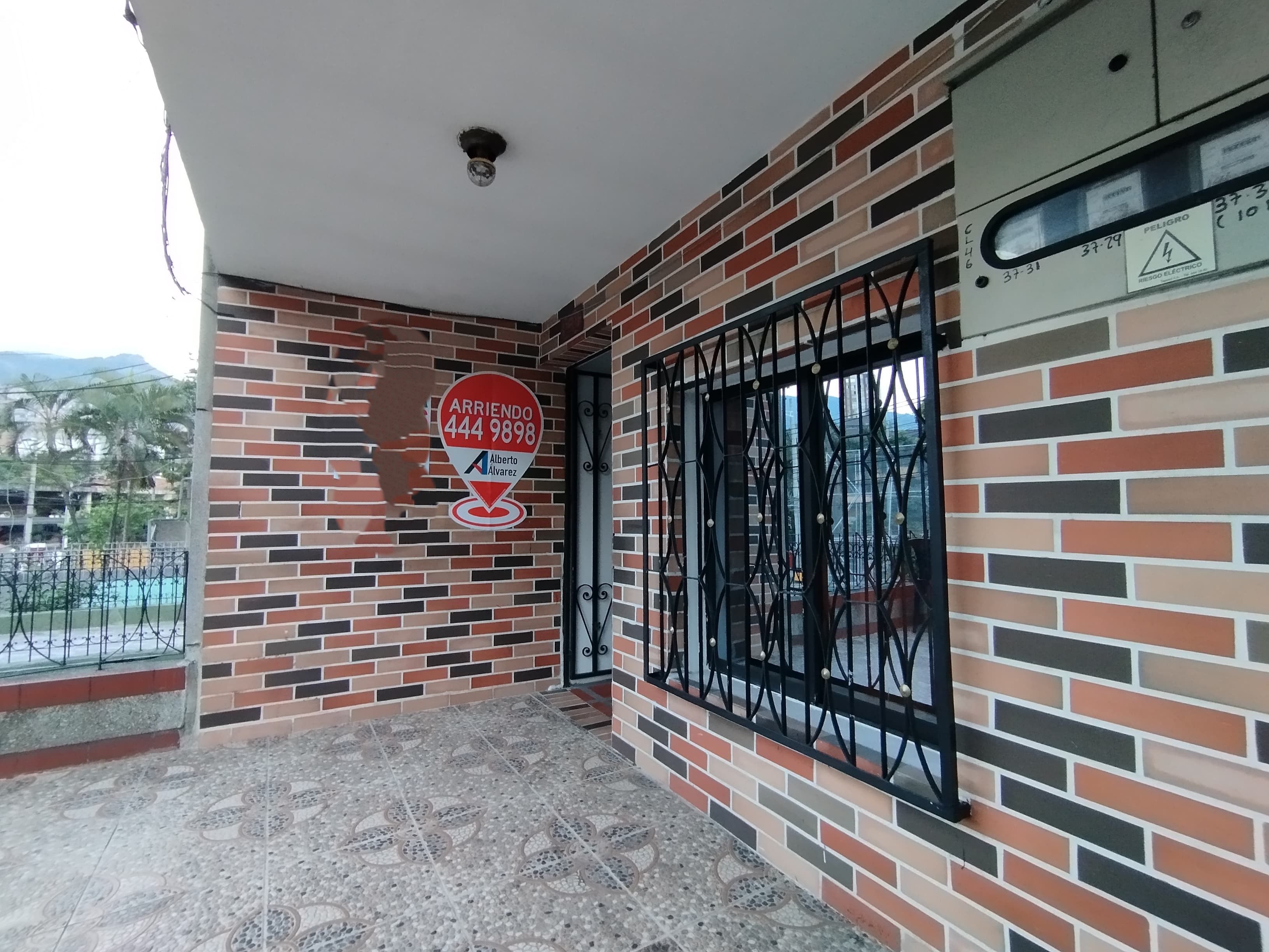 Apartamento en arriendo Antioquia Medellín Gerona 150 m2 Habitaciones 3 Baños 2 Garajes 0 Precio $2100738